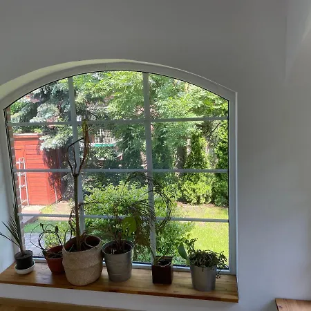 W Centrum Na Starowce, Dzienny Z Aneksem Kuchennym, Sypialnia Z Podwojnym Lozkiem, Piekna Weranda, Tv Smart, Wi-fi, Parking, Fv, Self Check In 24h, Taras, Ogrod Nad Rzeka, W Sasiedztwie Restauracja , Imprezy I Uslugi Escort Zakazane Appartement